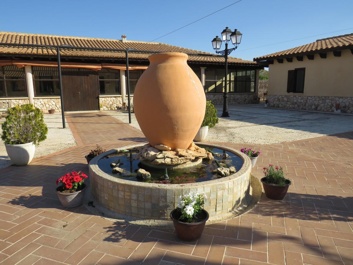Hotel Enoturismo Mainetes Fuente-Álamo Екстериор снимка